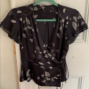 LIKE NEW floral wrap blouse